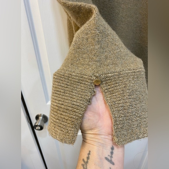 MICHAEL Michael Kors Loose Turtleneck Sweater Curved Hem Long Sleeve Women Sz L - Picture 5 of 10